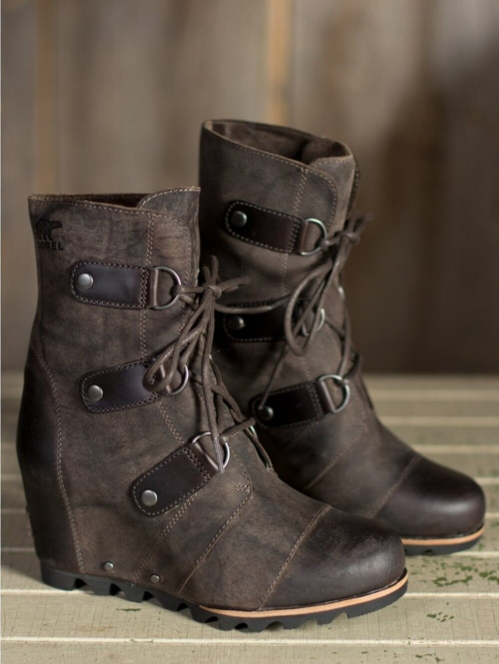 SOREL Women's Brown Lace-Up Wedge Boots Sz 8